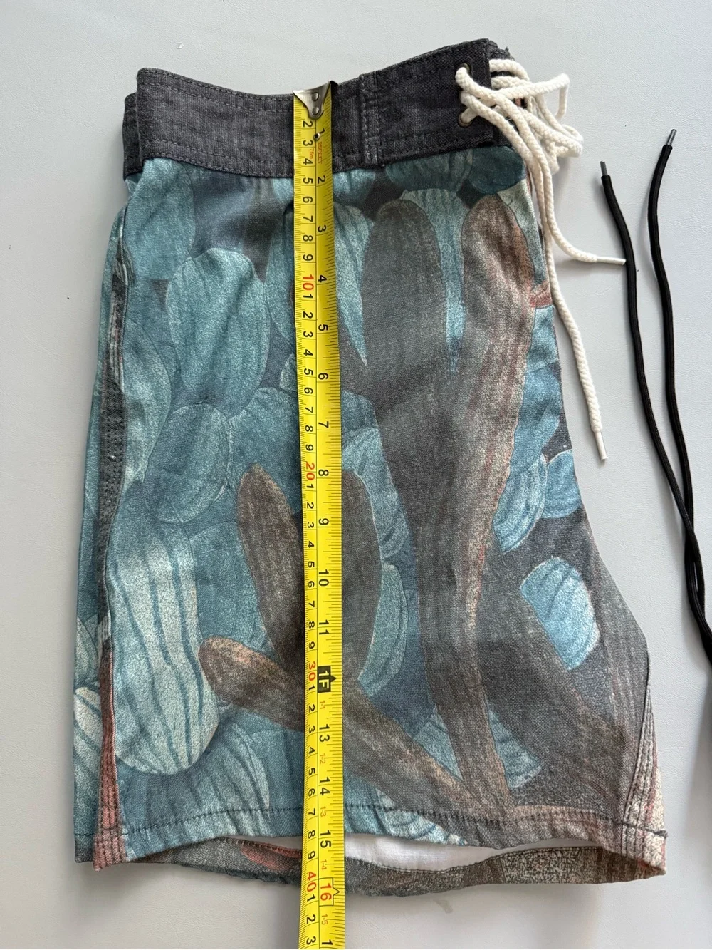 Deus Ex Machina board shorts